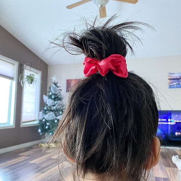 Mini scrunchies/ hair tie/ scrunchies - Picture 5 of 6